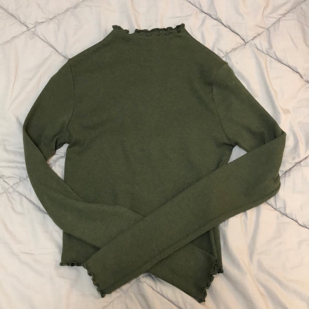 TURTLE NECK LONG SLEEVE CROP TOP
